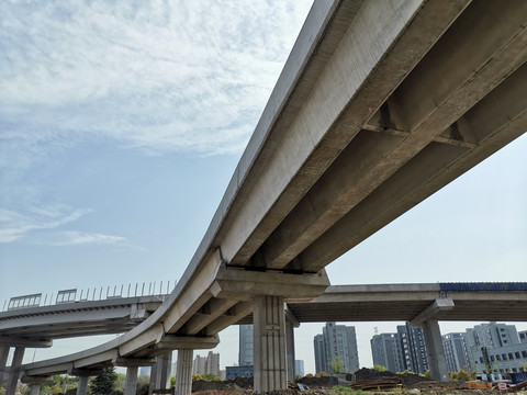 城市快速路高架桥建设