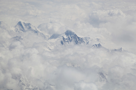 航拍雪山