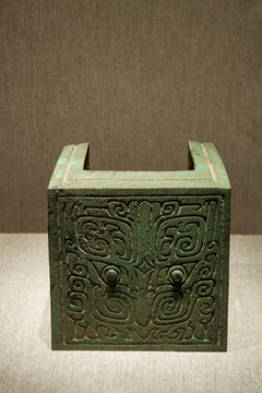 河南博物院藏品兽面纹铜建筑饰件