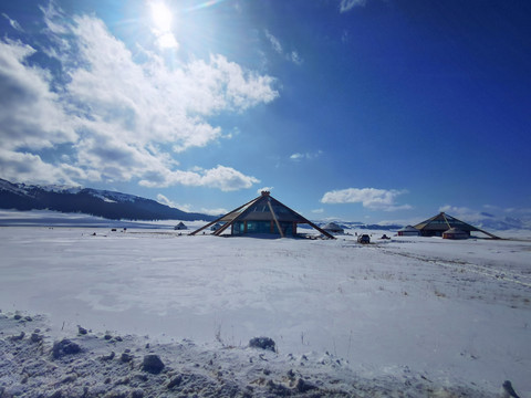 赛里木湖冬景