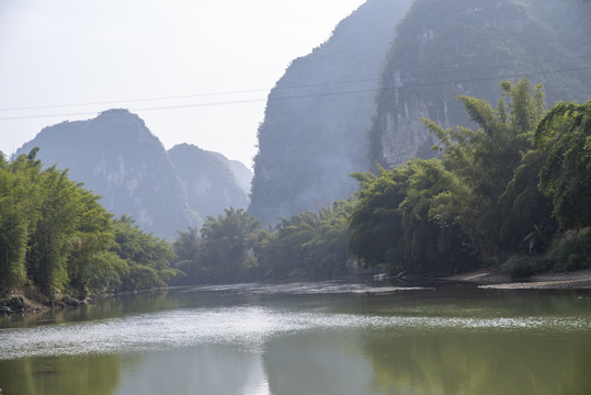 山水河流