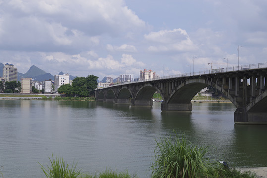 江河桥梁