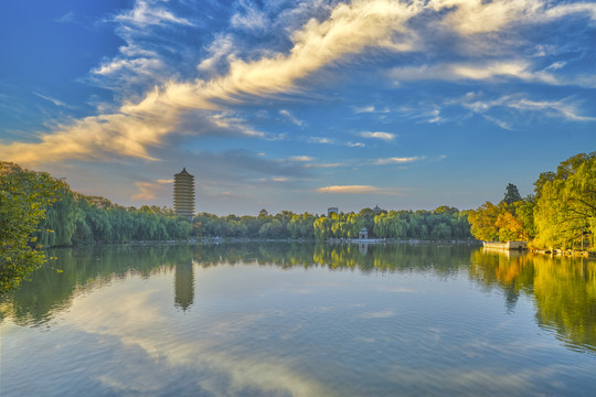 北京大学未名湖