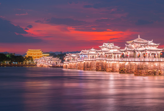 潮州广济桥夜景