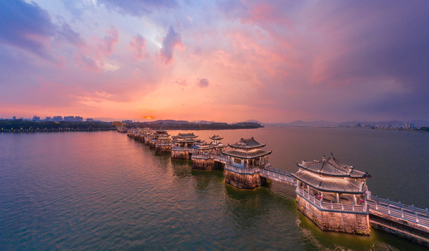 潮州广济桥夜景