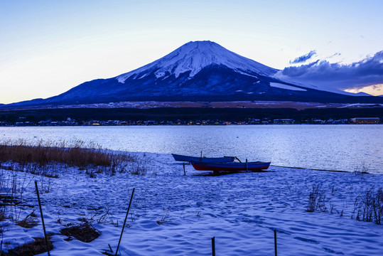 富士山田贯湖