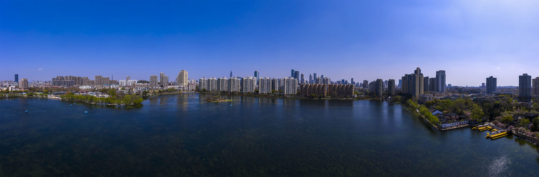 宽幅南京莫愁湖摄影图