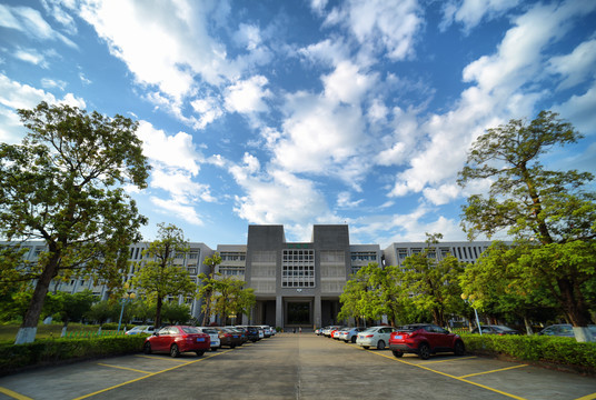 北京理工大学珠海学院弘毅楼