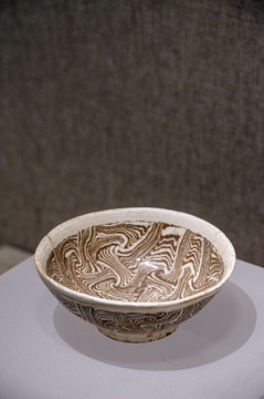 河南博物院藏品当阳峪窑绞胎瓷碗