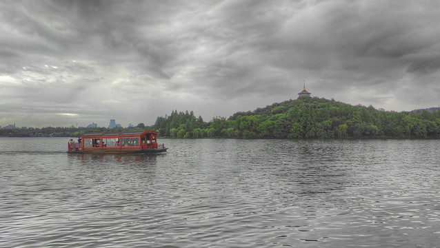 雨中西湖