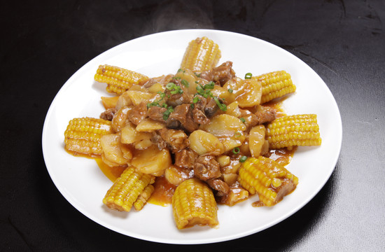 排骨玉米焖土豆