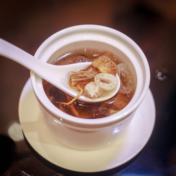 养生菌菇汤
