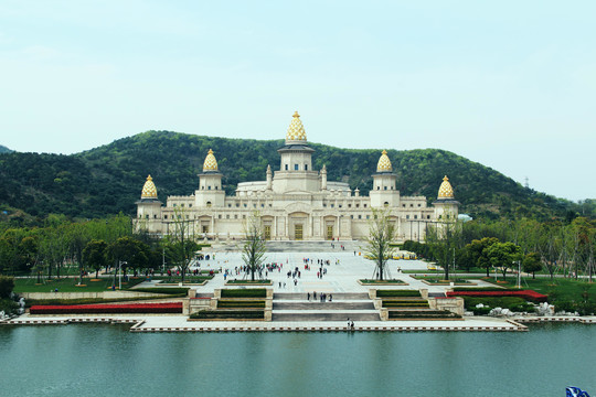 灵山梵宫远景