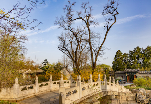 北京大学汉白玉桥