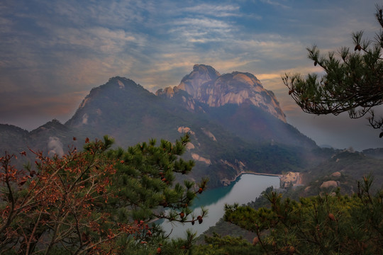 天柱山