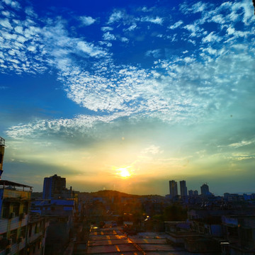 清晨夕阳