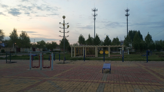 新农村健身广场