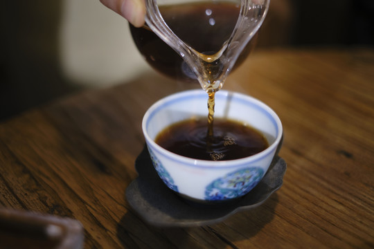 茶艺师泡茶