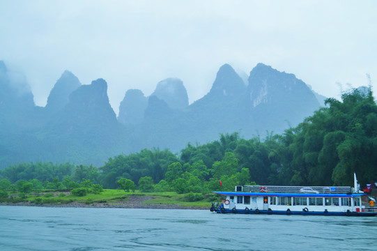 阳朔兴坪风光