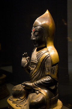 洛阳博物馆银鎏金六世班禅像