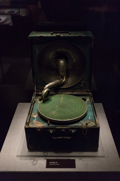 老式唱片机