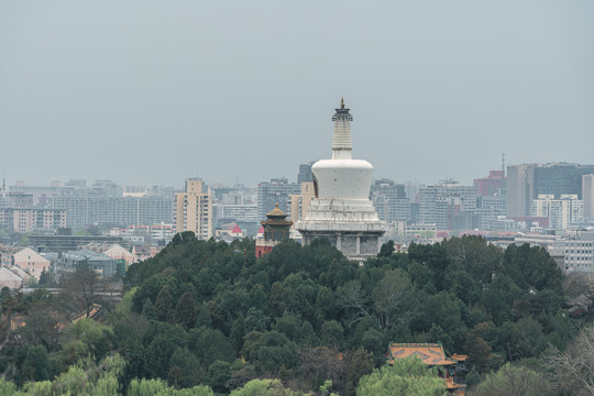 北京北海公园白塔