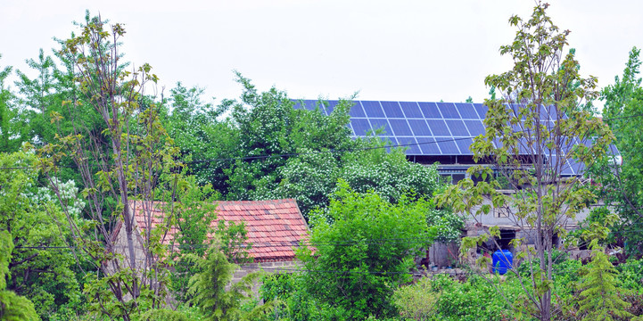 乡村太阳能发电