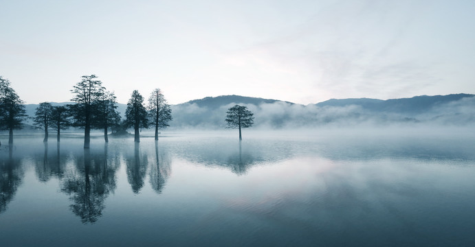 水墨山水