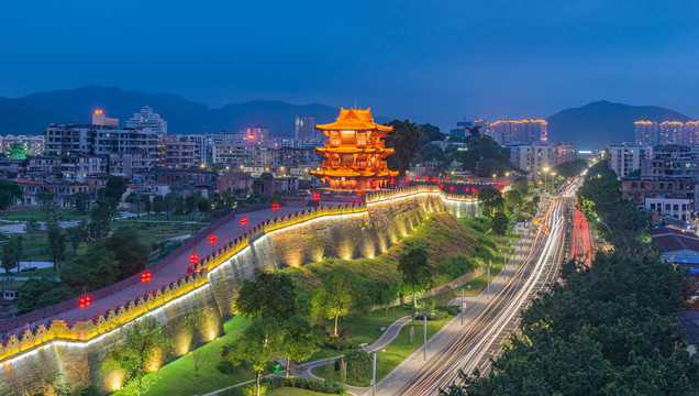 肇庆披云楼夜景