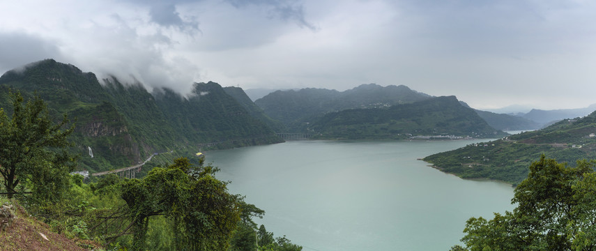 金沙江向家坝水电站库区风光