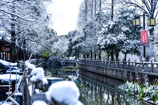 上海安亭老街安亭泾雪景