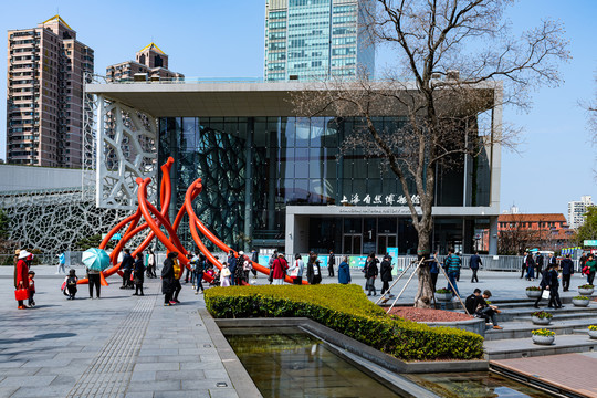 上海静安雕塑公园上海自然博物馆