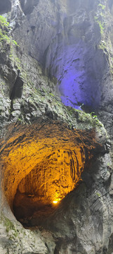 岩石孔洞