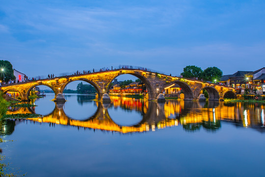 塘栖古镇夜景