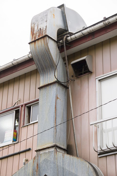 建筑外墙的排烟管道