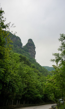 石板河奇峰