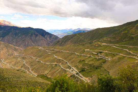 盘山公路