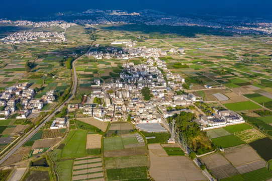 航拍云南大理的田野