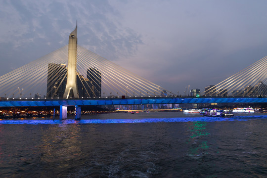 广州珠江夜景海印大桥