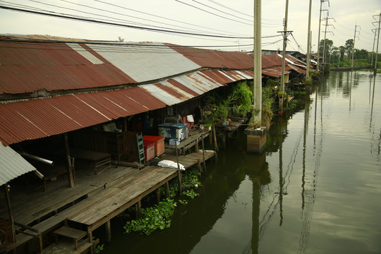 泰国河边建筑