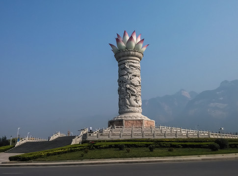 华山风景区莲花雕塑