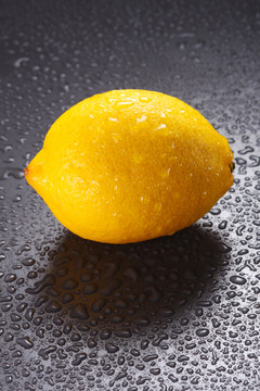 一个柠檬的摄影棚镜头
