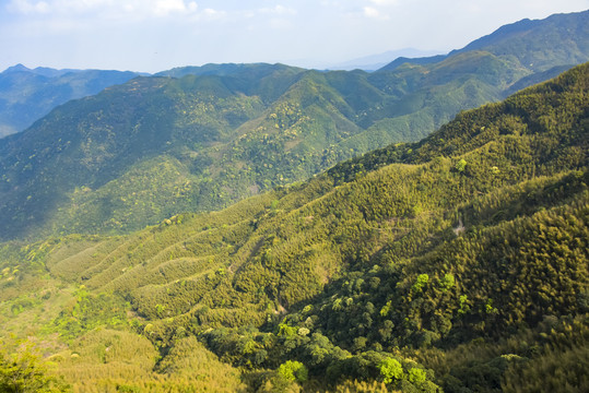 群山