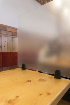 餐桌防飞沫透明隔板