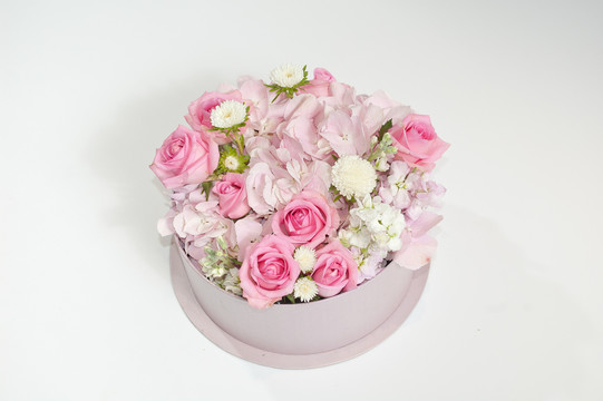 粉玫瑰鲜花礼盒