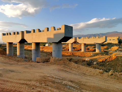 高速公路桥梁建设