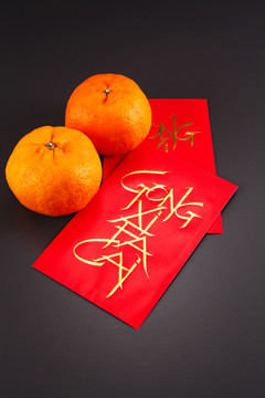 中国新年红包和橘子