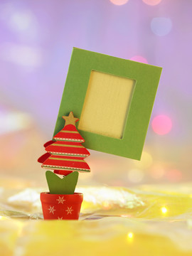 手工制作圣诞树与剪辑与空白相框