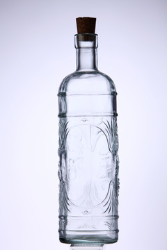 有质感玻璃瓶的旧设计