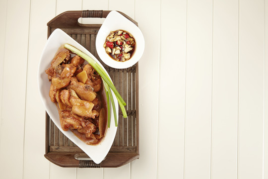 红酒姜鸡中国妇女月子传统食品